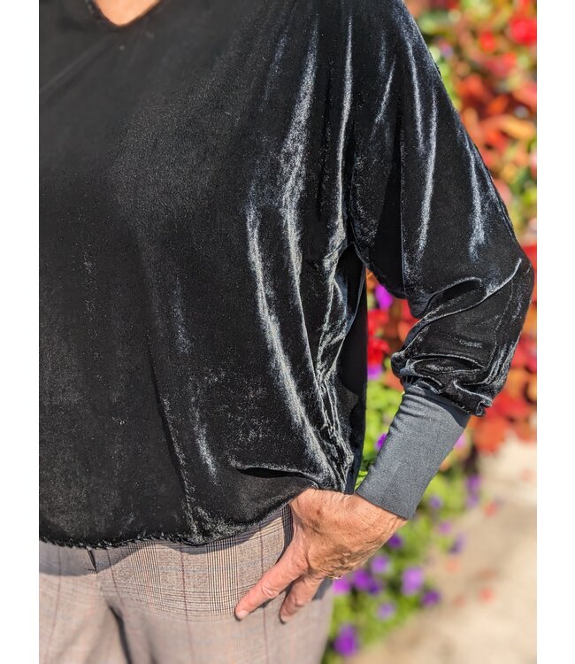 Crushed Velvet V-Neck Long Sleeve - Black