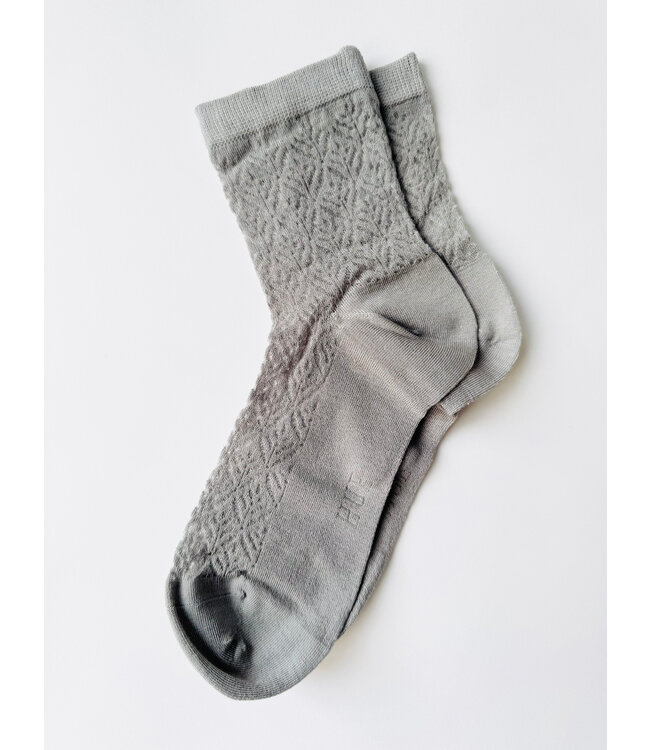 Hue Sheer Pointelle Socks - Grey
