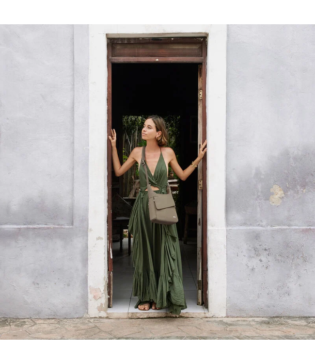 Travelon Anti-Theft Classic Messenger Bag - Nutmeg