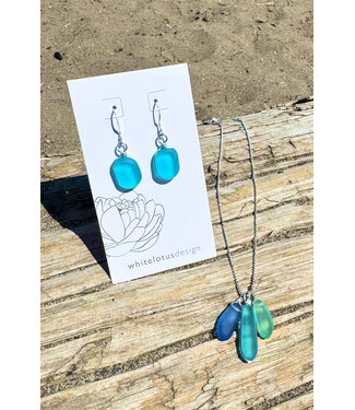 White Lotus Design Triple Seaglass Pendant Necklace - Blue