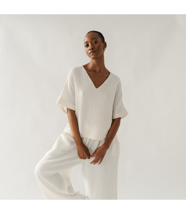 Pokoloko Crinkle V-Neck Top  - O/S