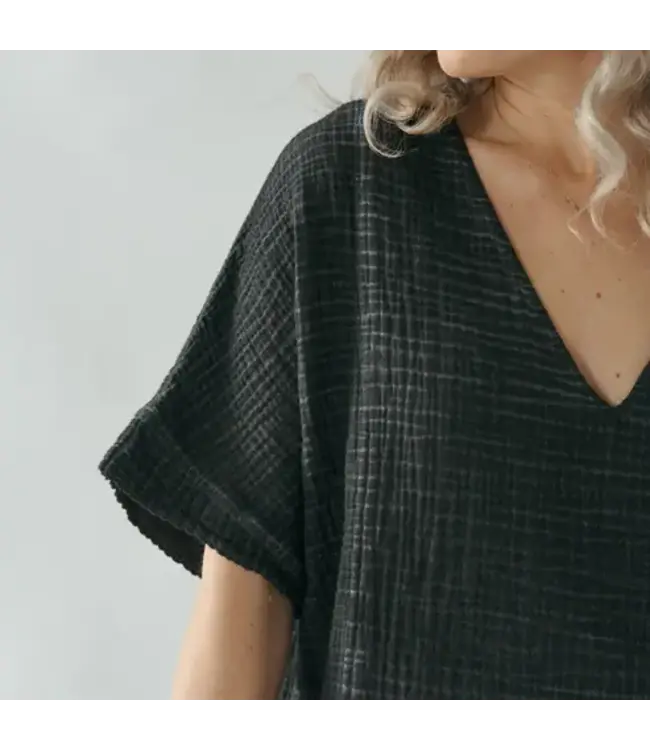 Pokoloko Crinkle V-Neck Top  - O/S