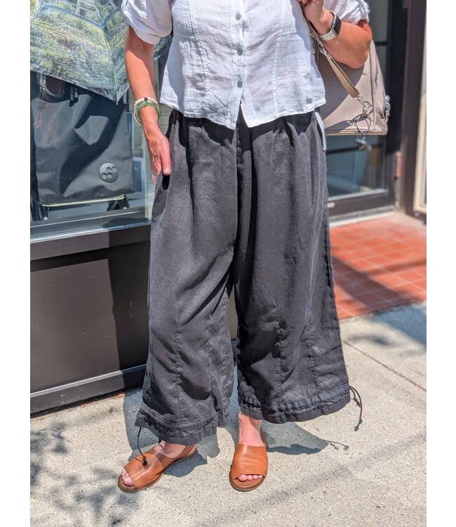 Sova Design Strasbourg Cinch Linen Pants  - Black