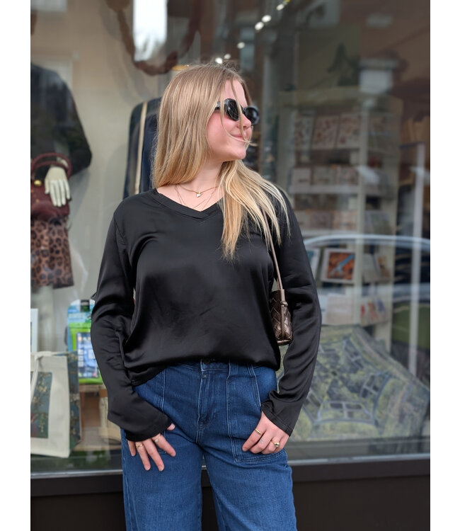 Astrid Sateen V-Neck Long Sleeve - Black