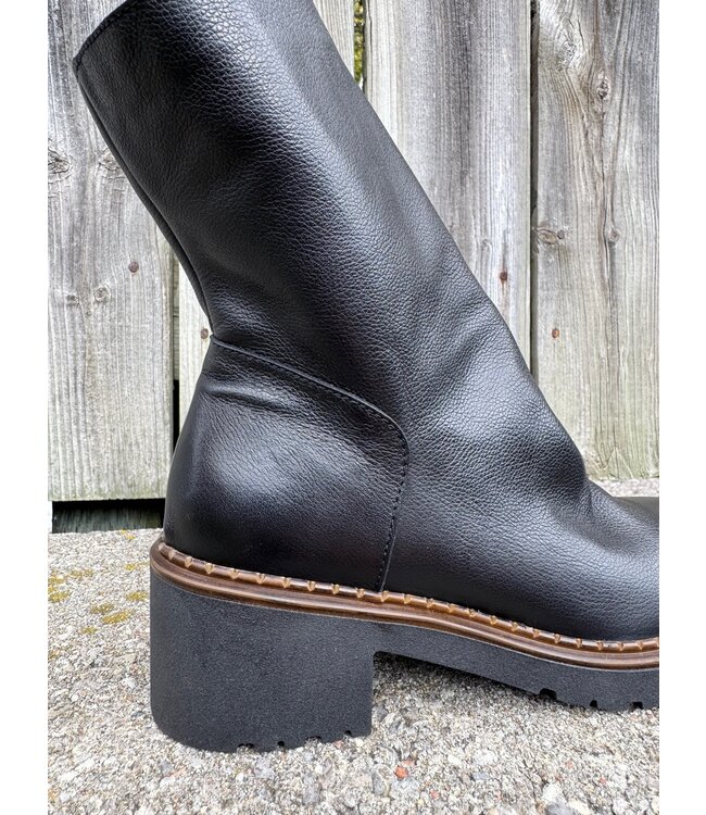 Bueno Nelly Leather Boot - Black