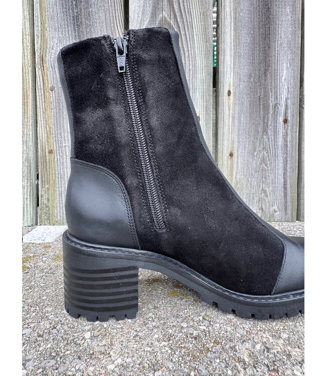 Bos&Co Ingrid Sued/Leather Booties - Black