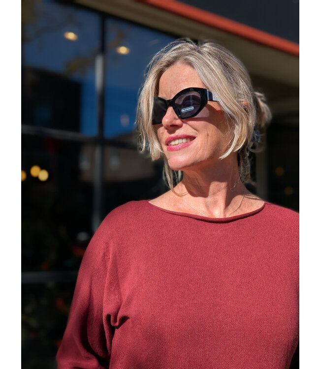 Orientique Boat Neck Fine Knit Sweater - Rust