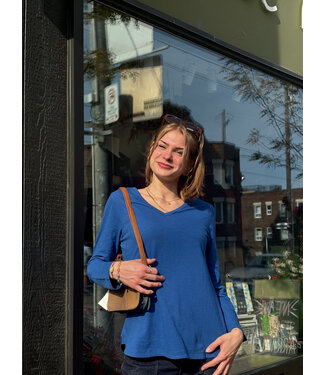 Orientique Essential Organic Cotton V-Neck - Blue