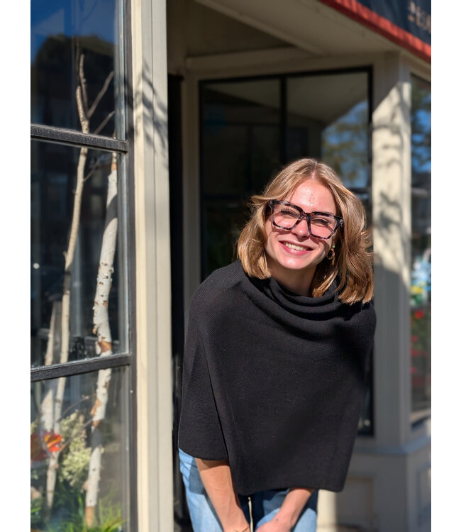 naif Carla Wool Poncho - Black