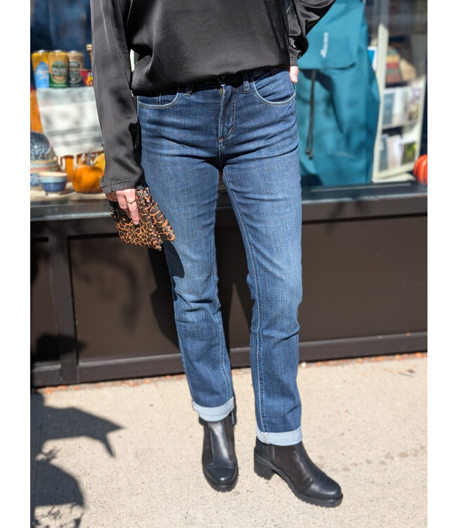 Silver Jeans Beau Boyfriend Fit Slim Leg - Indigo