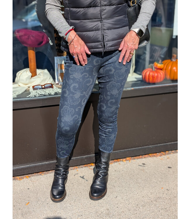 Hue Etched Floral Pull-on Denim Pants - Dark Rinse