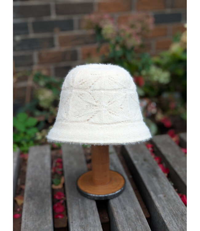 Knit Cloche Hat - Cream