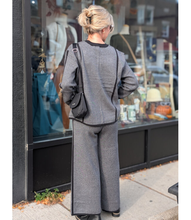 Contrast Stripe Knit Pant - Black