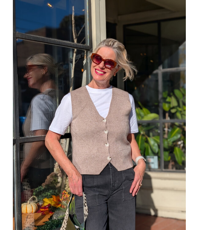 V-Neck Knit Vest - Cappuccino