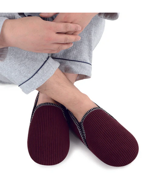 Snoozies Men's Slippers - Alpine Cord - Burgundy