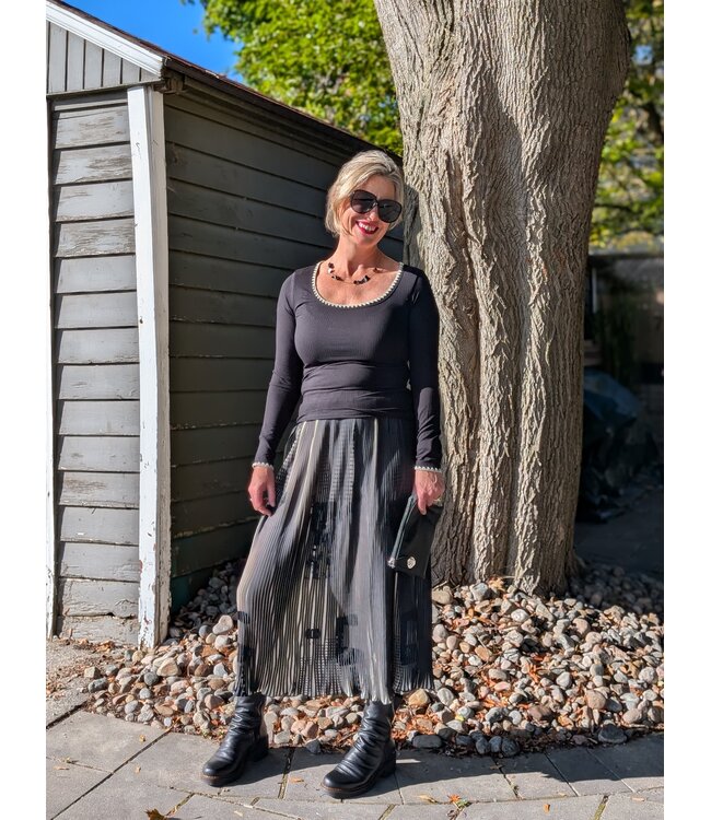 Desigual Pleated Illusion Pattern Maxi Skirt - Black