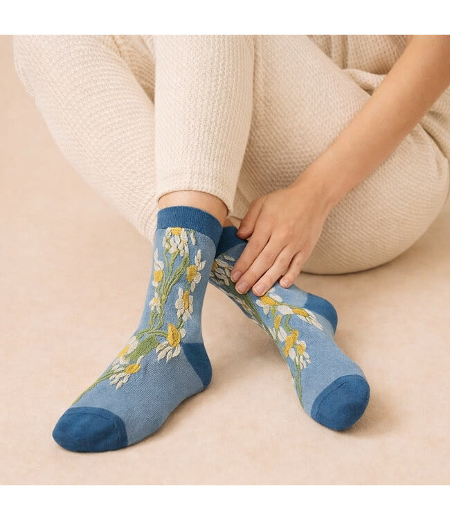 Pika & Bear Crew Socks - "Bellis" Daisy Floral Applique & Pointelle