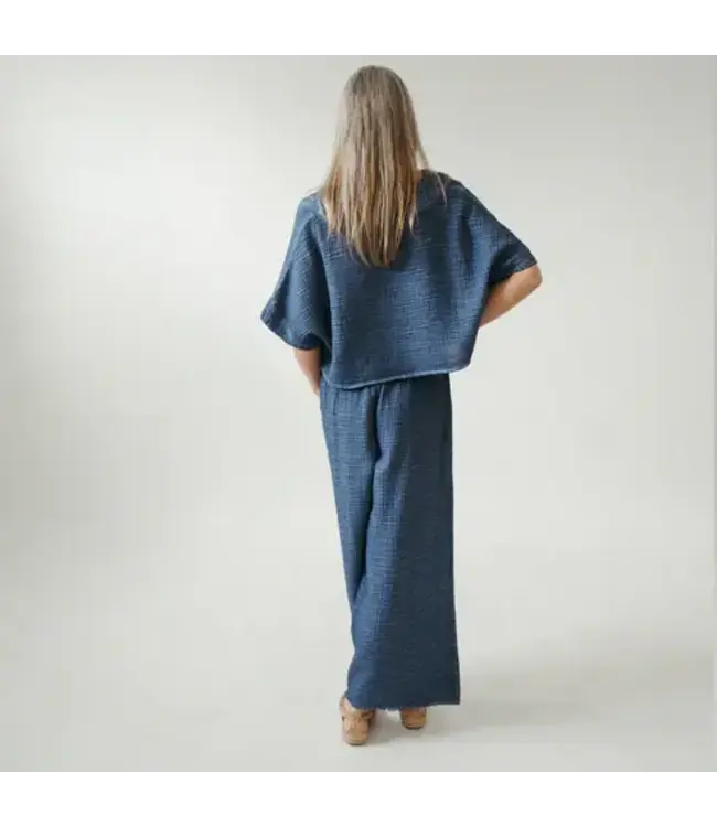 Pokoloko Crinkle V-Neck Crop Top  - O/S  Denim