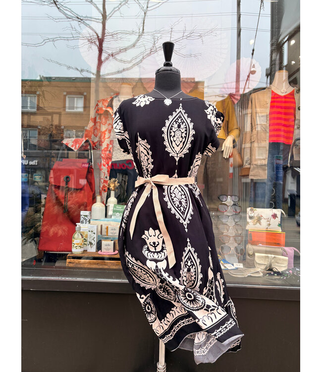 Angela Mara Boat Neck Print Dress - Black