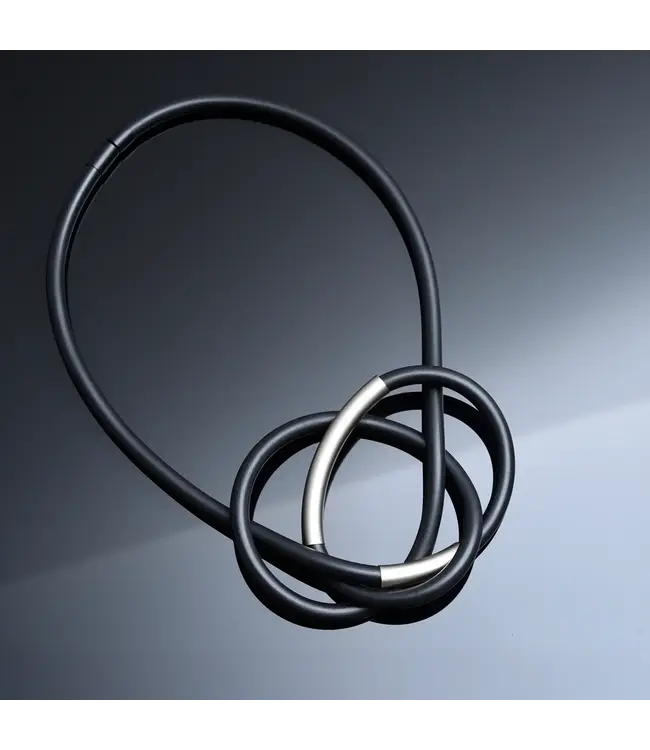 Pursuits Infini Necklace - Black/Silver