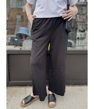Mododoc Wide Leg Cropped Pant - Black