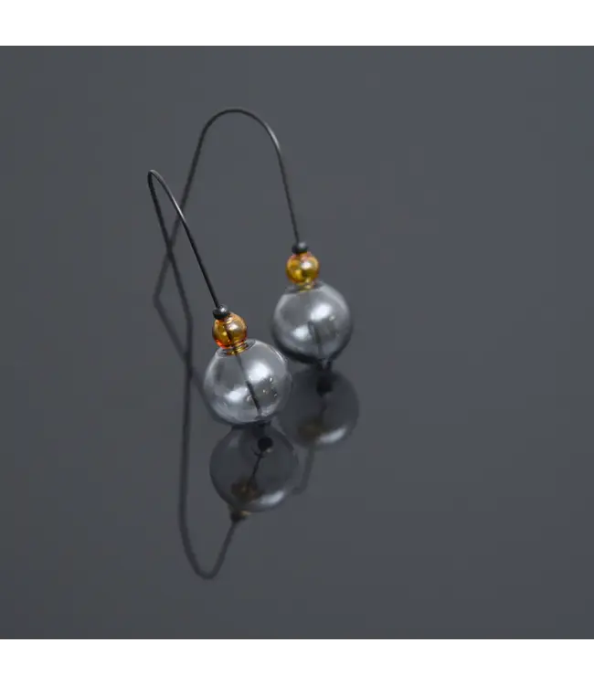 Pursuits Small Scoop Earrings - Grey / Amber