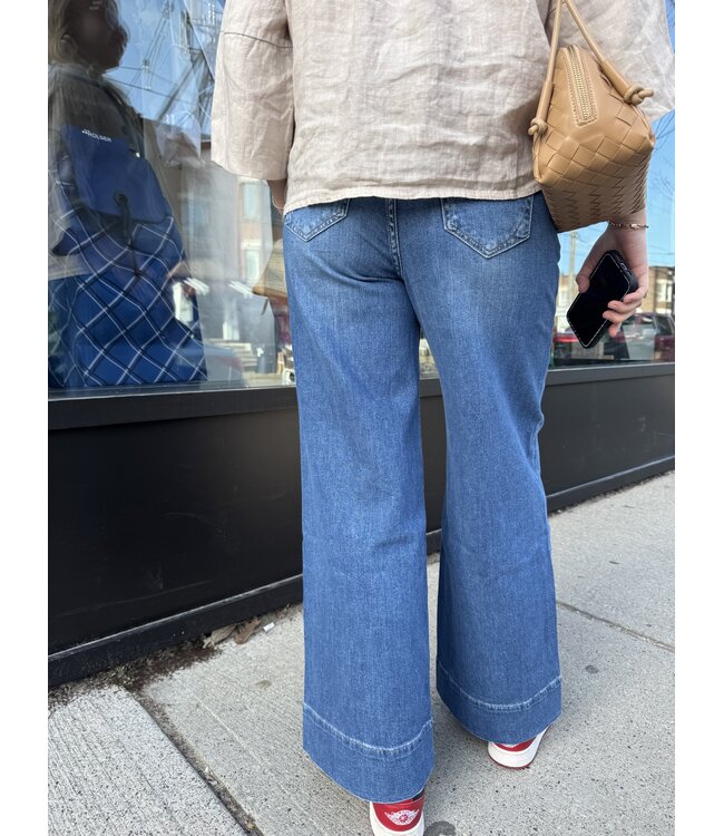 Cup of Joe Denim Layla Mid Waist Straight Leg - Medium Blue