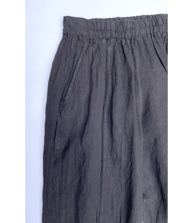 Linen Capri Pants with Gathered Hem - Black