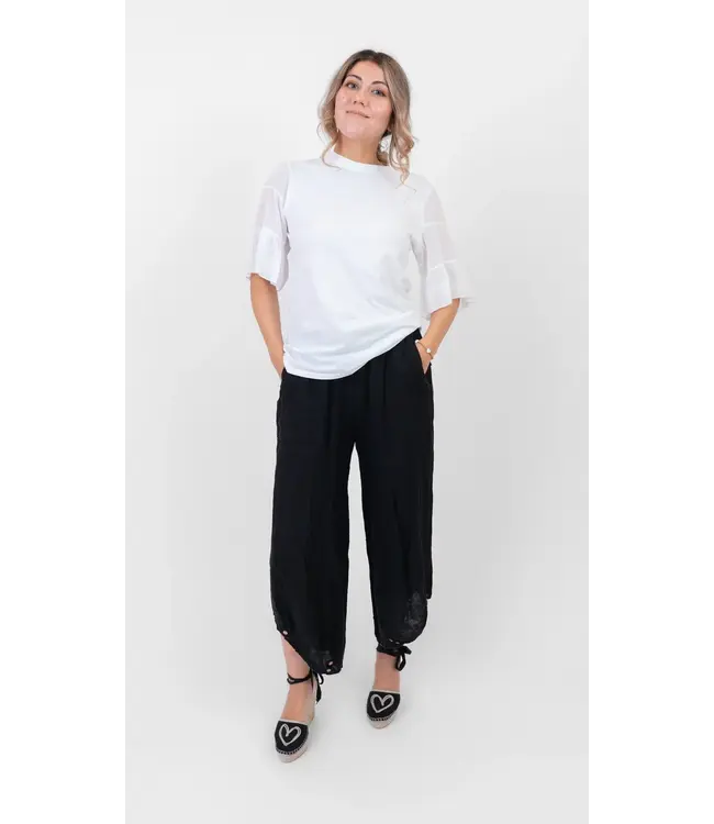 Pull-On Linen Balloon Hem Capri - Black
