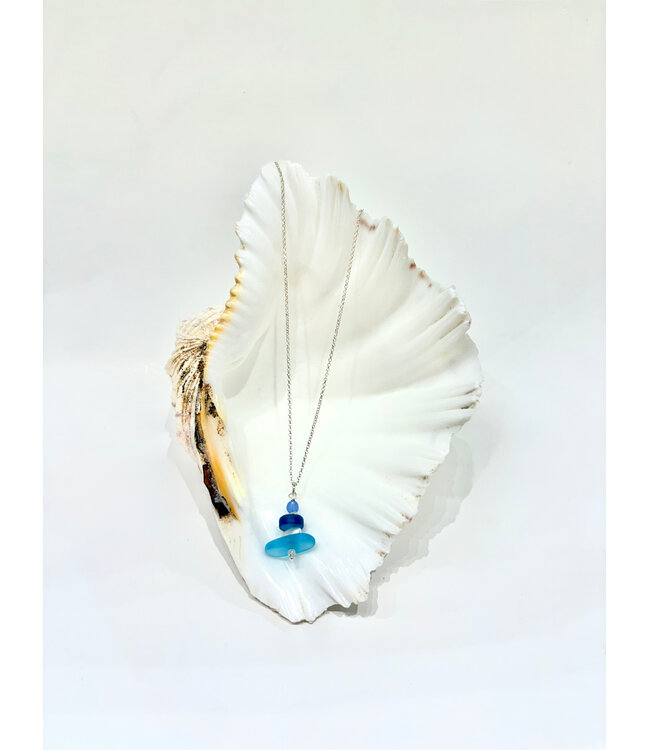 White Lotus Design Vertical Oblong Stacked Seaglass Necklace - Blue