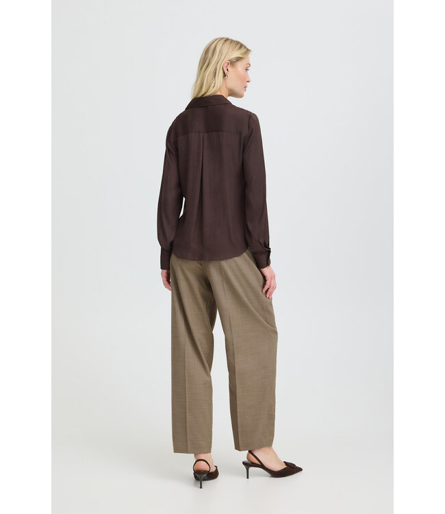 B. Young Byival Shirt - Java