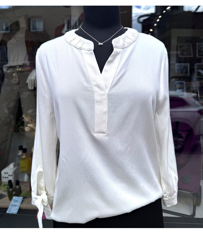 C & S The Label Lynn Blouse - Off White