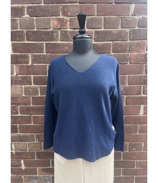 Angela Mara V-Neck Pullover - bLUE