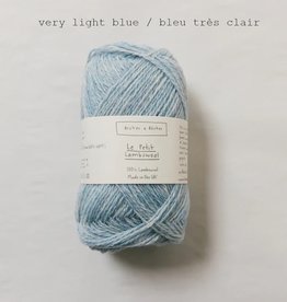 Biches & Buches Le Petit Lambswool very light blue