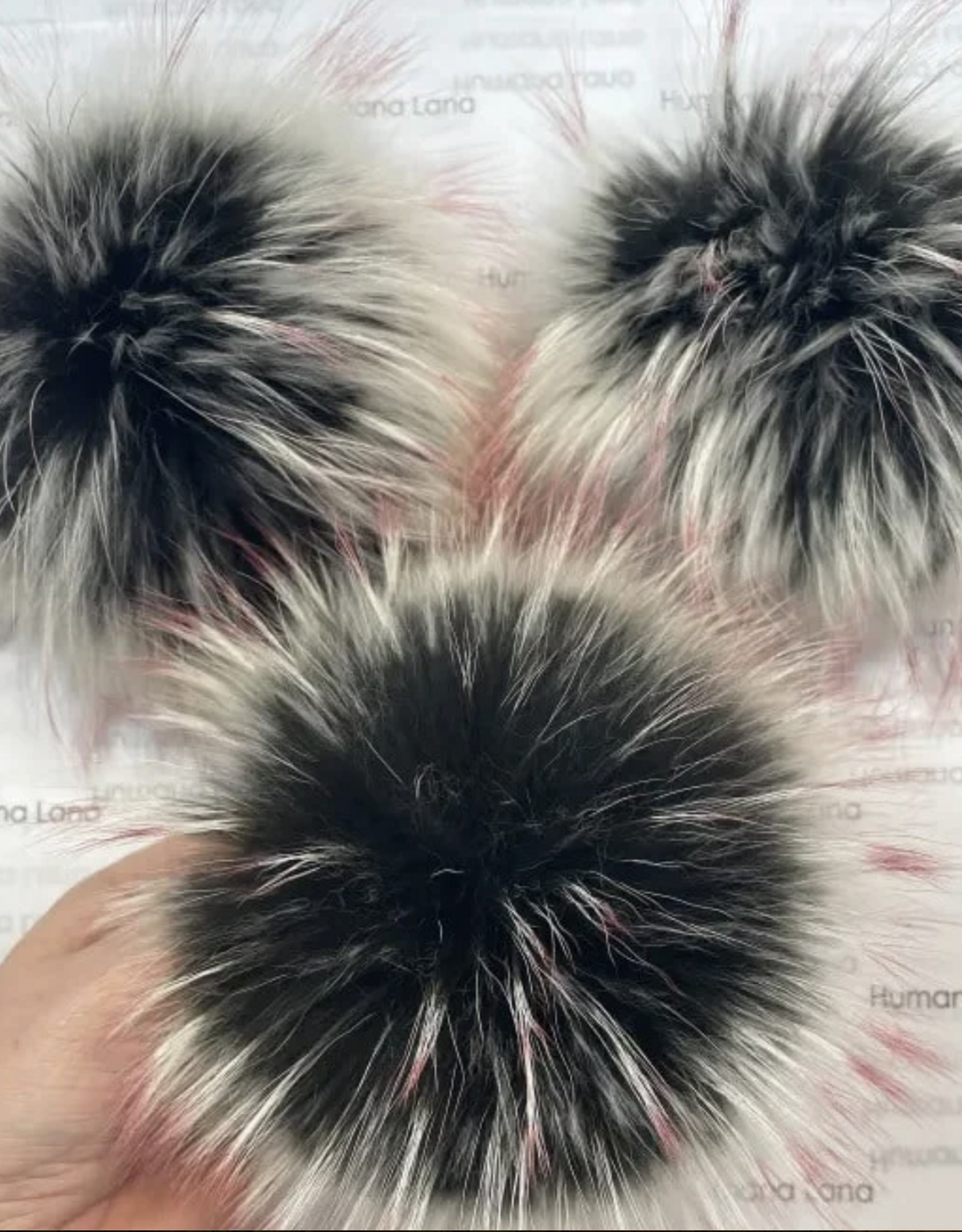 Humana Lana Racoon Fur dark brown with white pink tips