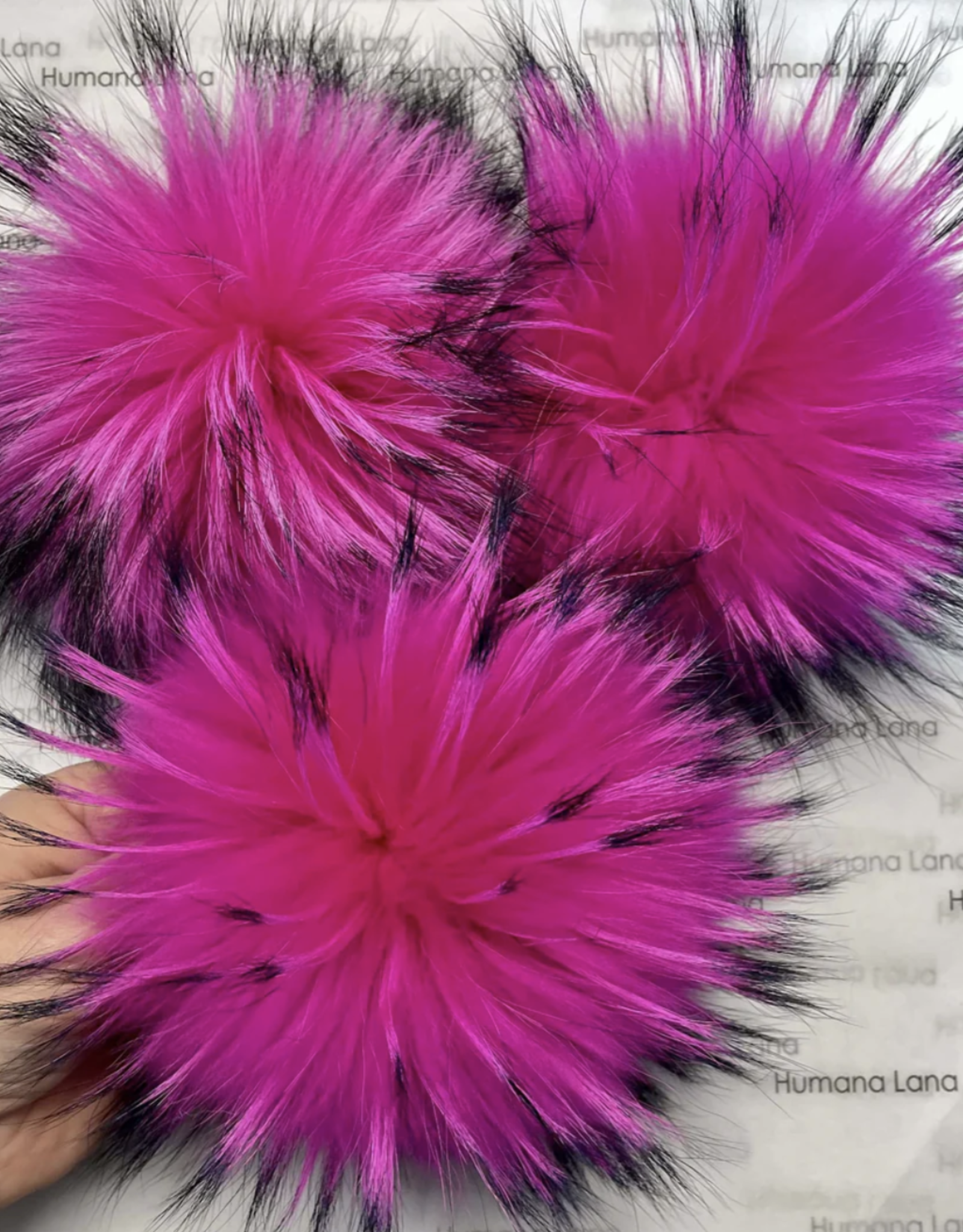 Humana Lana Racoon Fur neon pink