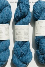 Biches & Buches Le Petit Lambswool medium blue