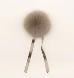 Ikigaifiber Faux Fur Pom Poms luxe grey
