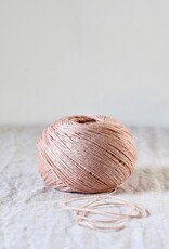 De Rerum Natura Antigone macaron