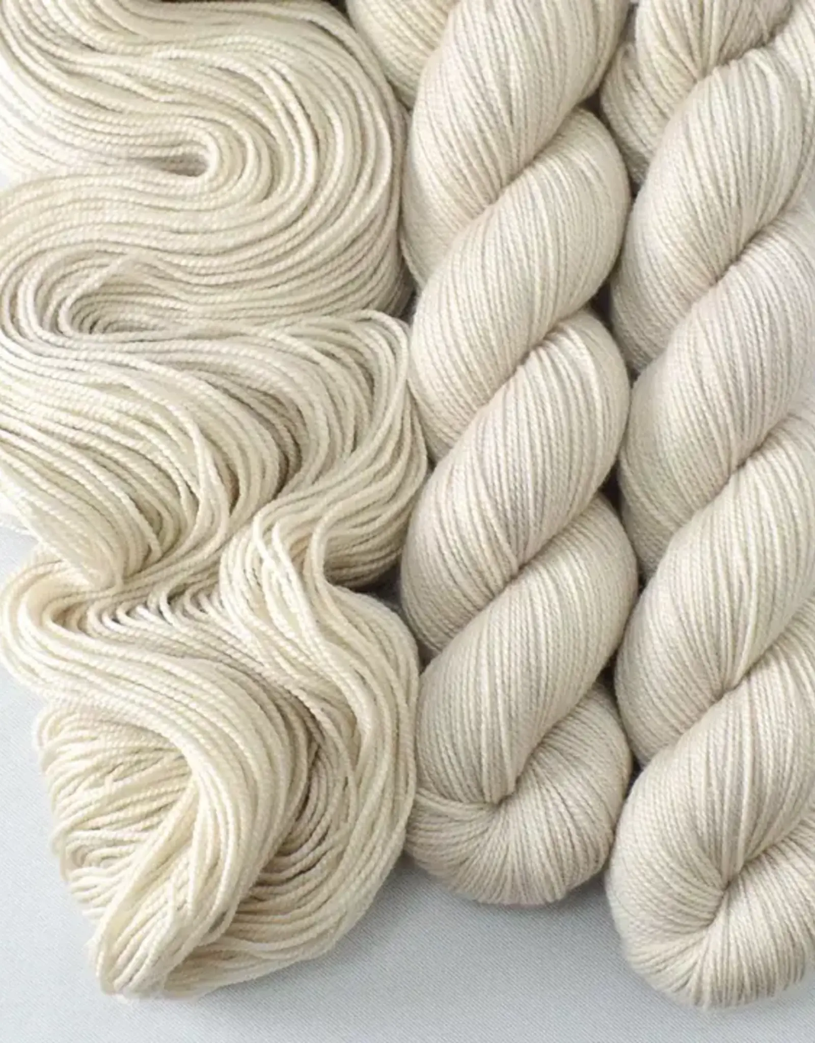 Miss Babs Yummy 2 Ply white peppercorn