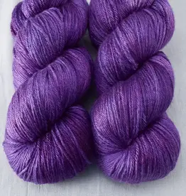 Miss Babs Big Silk lilacs