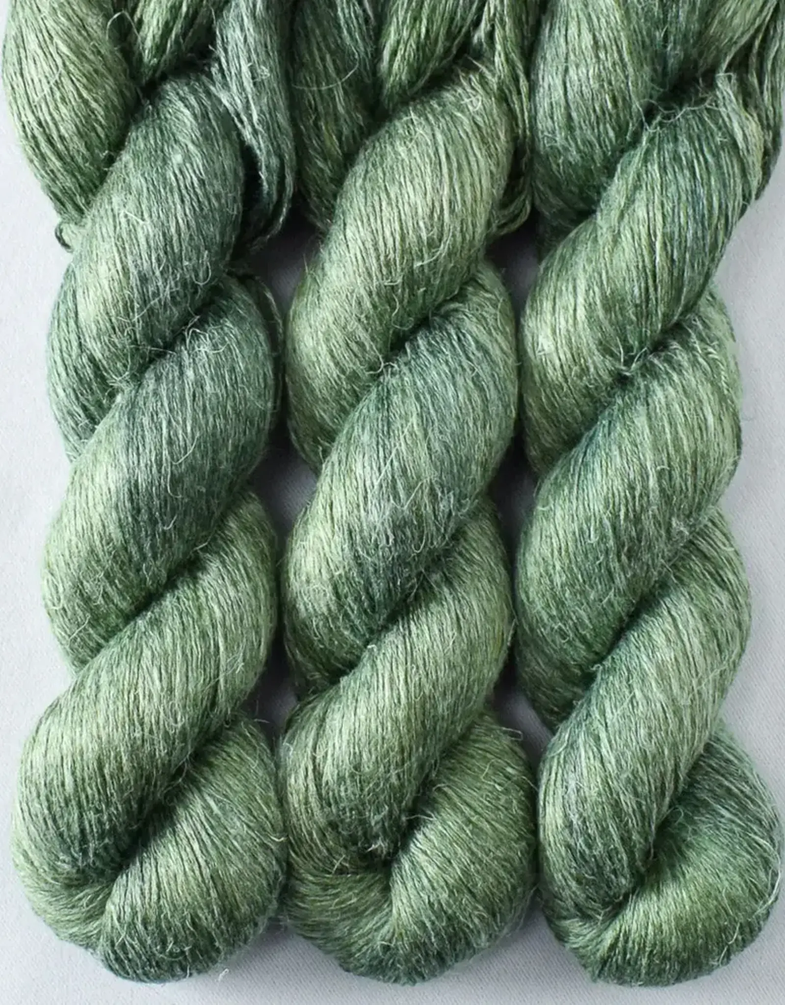 Miss Babs Damask beanstalk