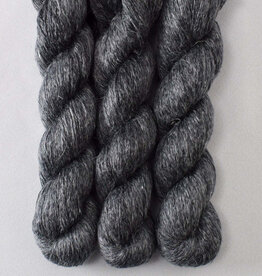 Miss Babs Damask obsidian