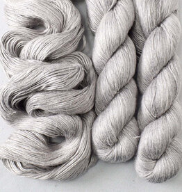 Miss Babs Damask bohemian waxwing