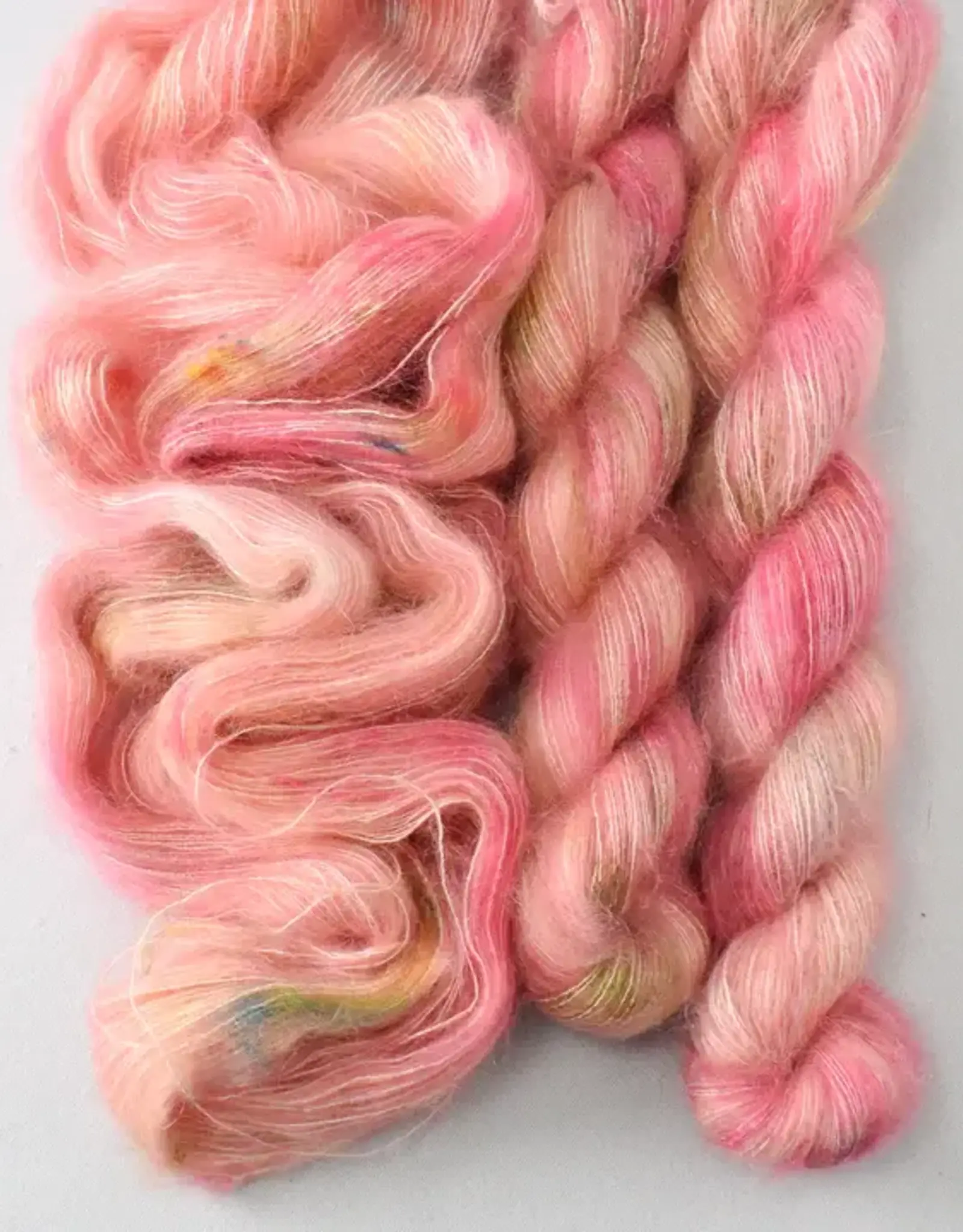 Miss Babs Moonglow mellow apricot