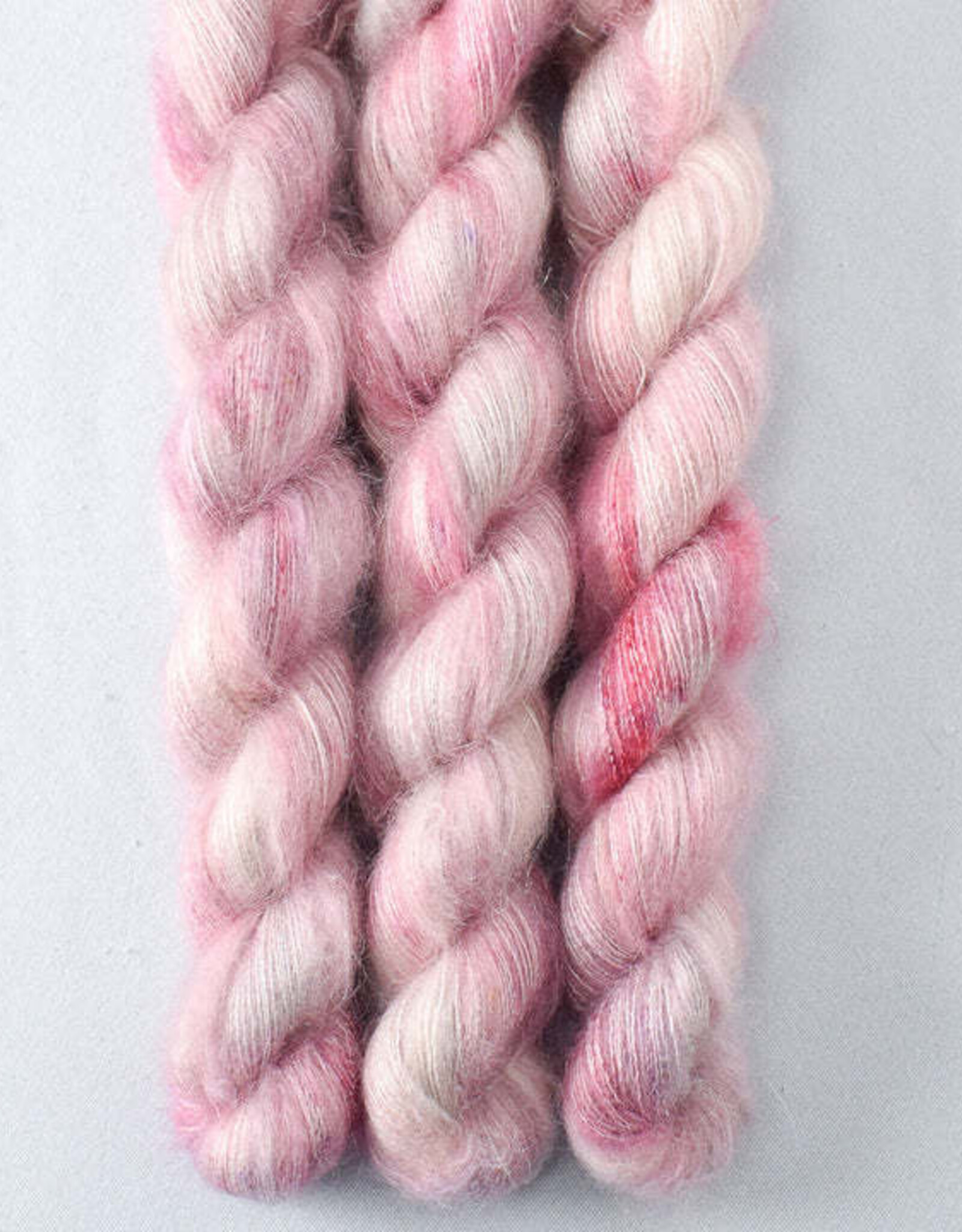 Miss Babs Moonglow blusher