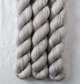 Miss Babs Yowza Mini oyster