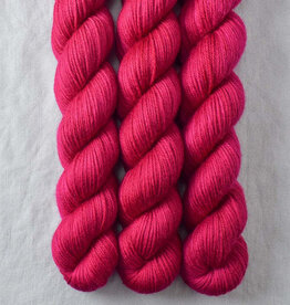Miss Babs Yowza Mini dark cassiopeia