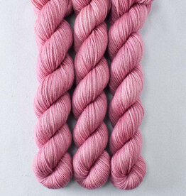 Miss Babs Yowza Mini glow