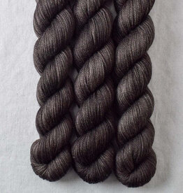 Miss Babs Yowza Mini dark pegasus